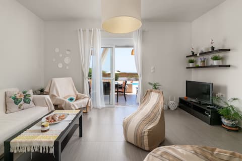 Successful Airbnb property: Gennadi Serenity House- Beachfront villa with pool in Δήμος Ρόδου