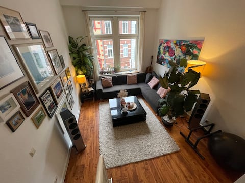 Erfolgreiche Airbnb-Immobilie: ★️ Downtown Designer Duplex in Altstadt Nord