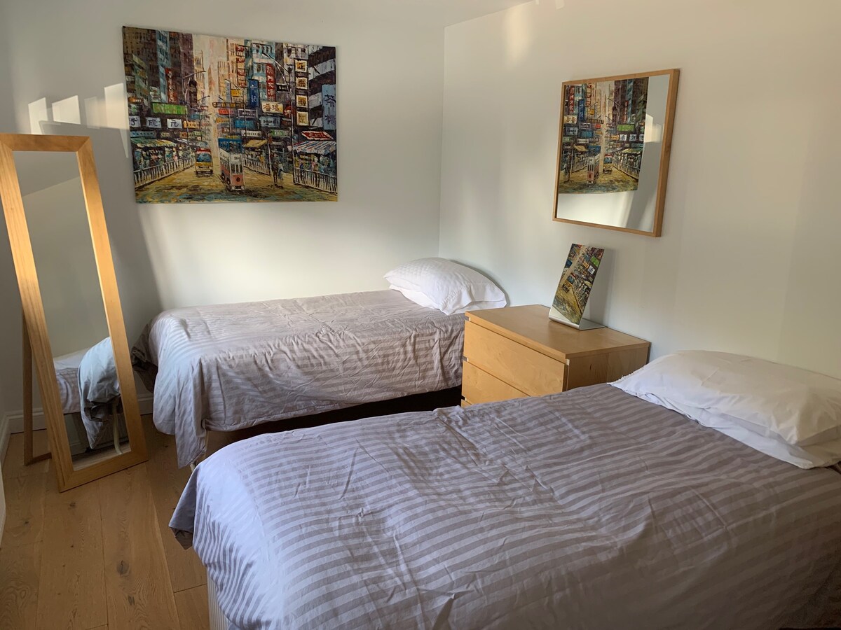 غرفة النوم 4 توأم