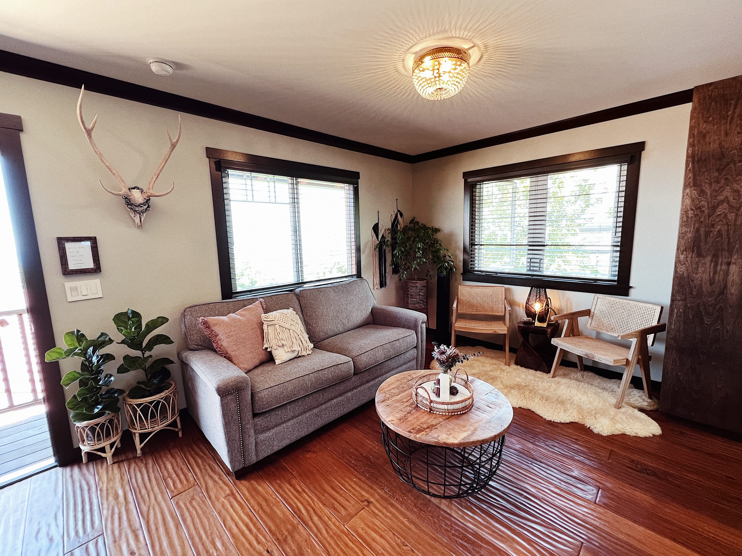 Anuhea House Hema - Beautiful custom-built studio - Image 1