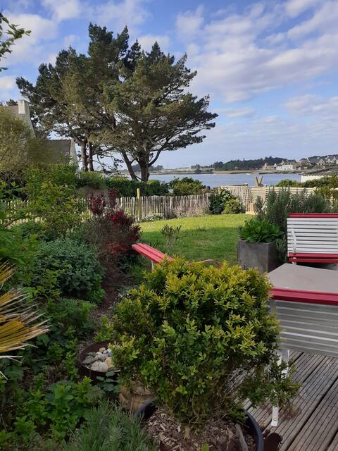 House with exceptional views of the Ria d 'Etel
