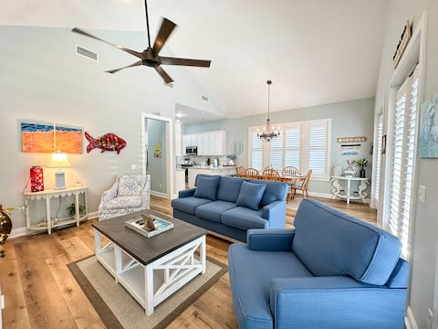 Top performing Airbnb: Seacrest September Deals! 1-Level 3BR + Bikes in Laguna Beach