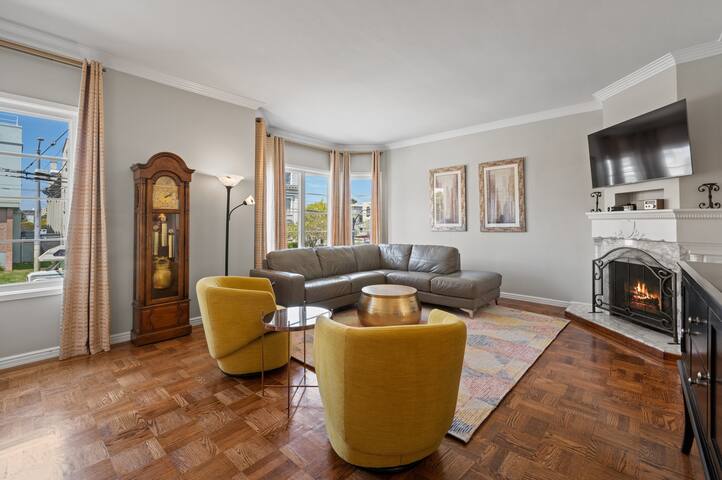 University of San Francisco Luxury Retreat gallery image 4