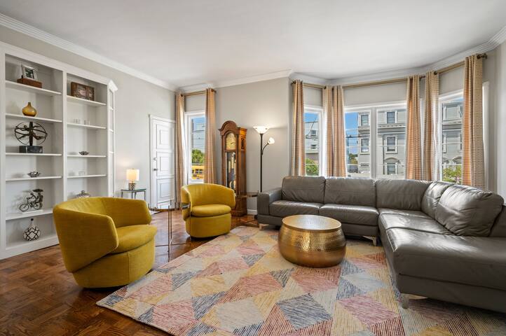 University of San Francisco Luxury Retreat gallery image 3