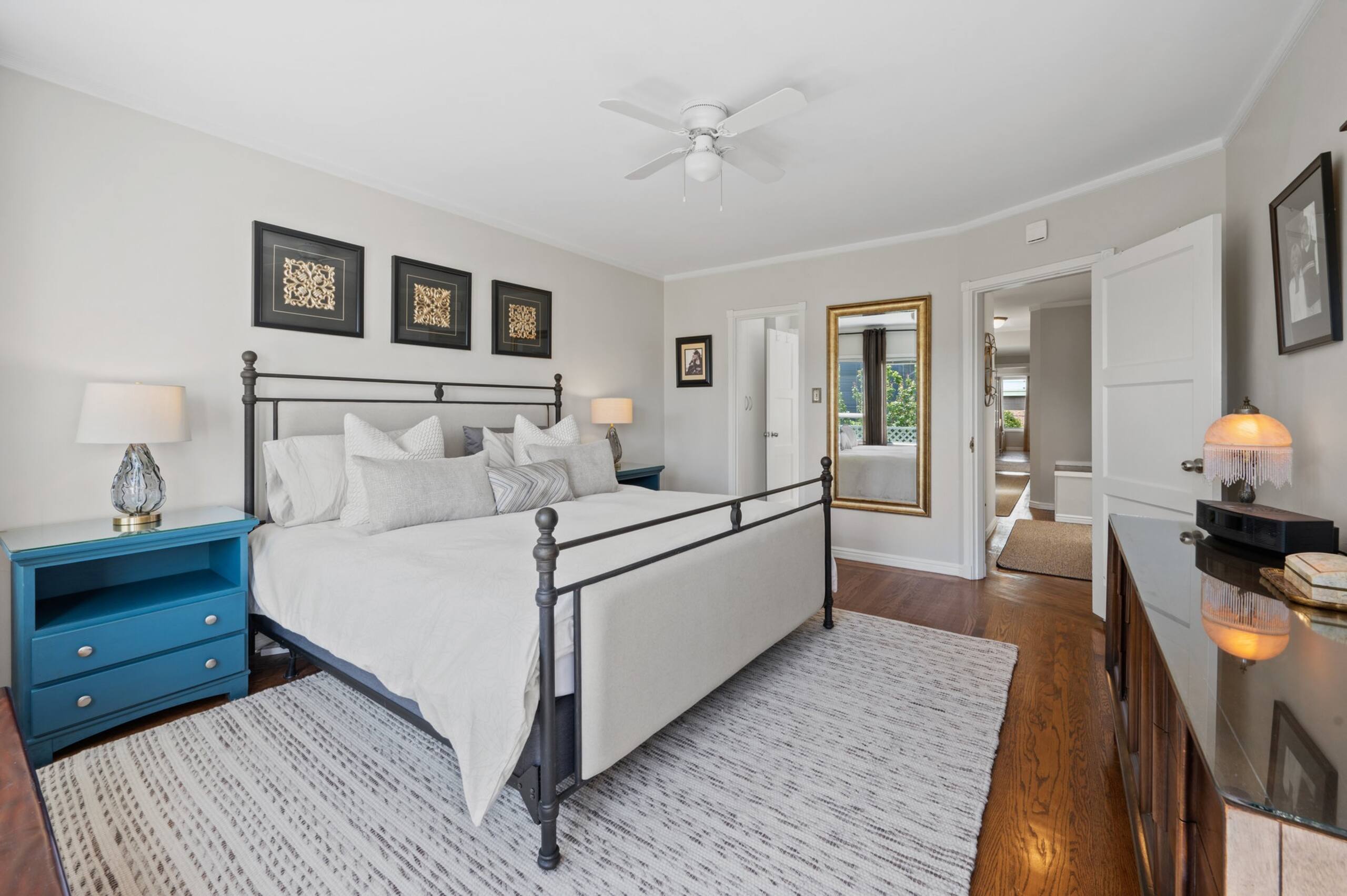 Home in San Francisco · ★4.93 · 3 bedrooms · 3 beds · 2 baths - Image 14