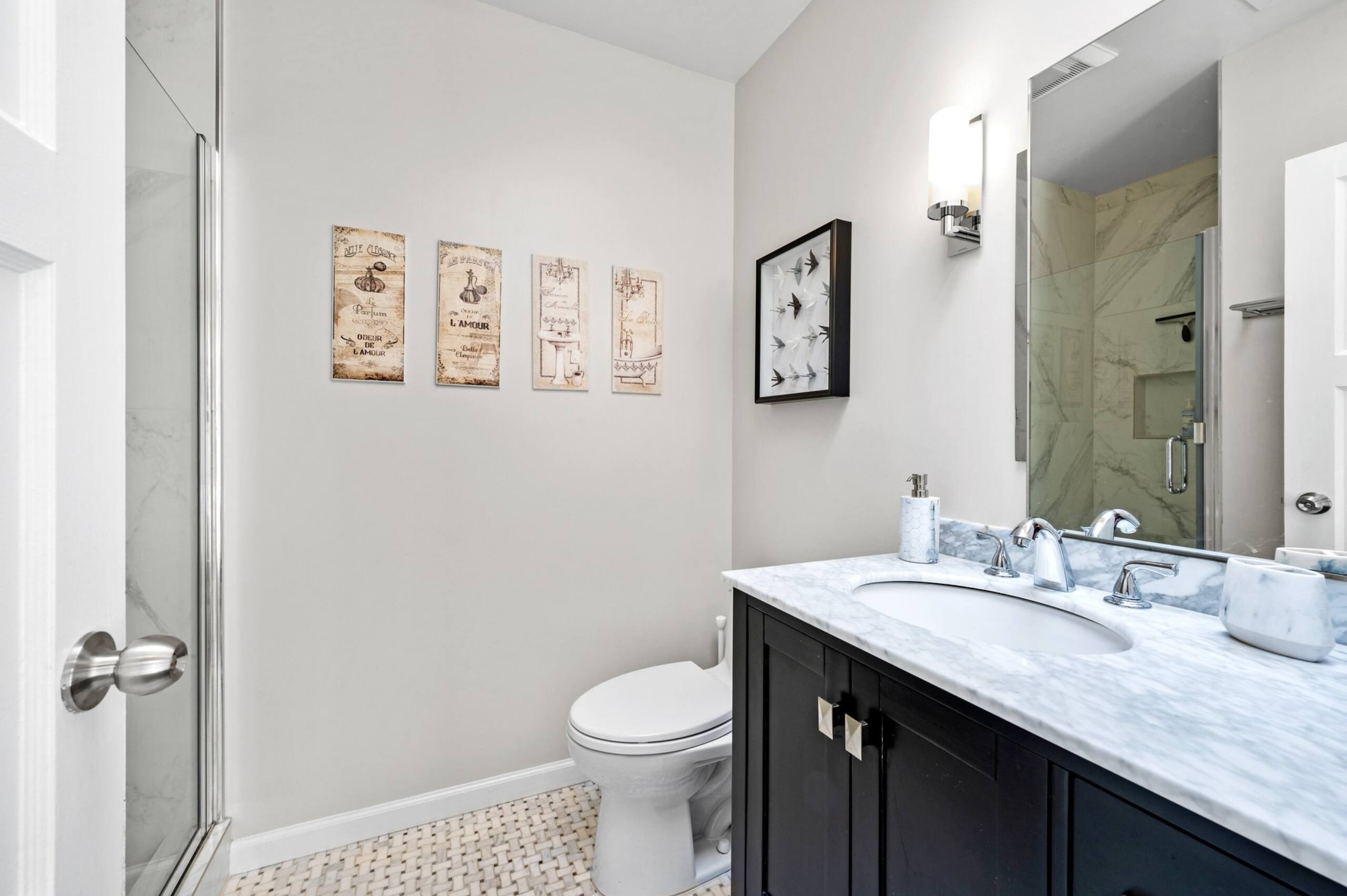 Home in San Francisco · ★4.93 · 3 bedrooms · 3 beds · 2 baths - Image 29