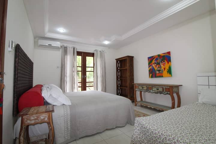 Suite overlooking the garden.