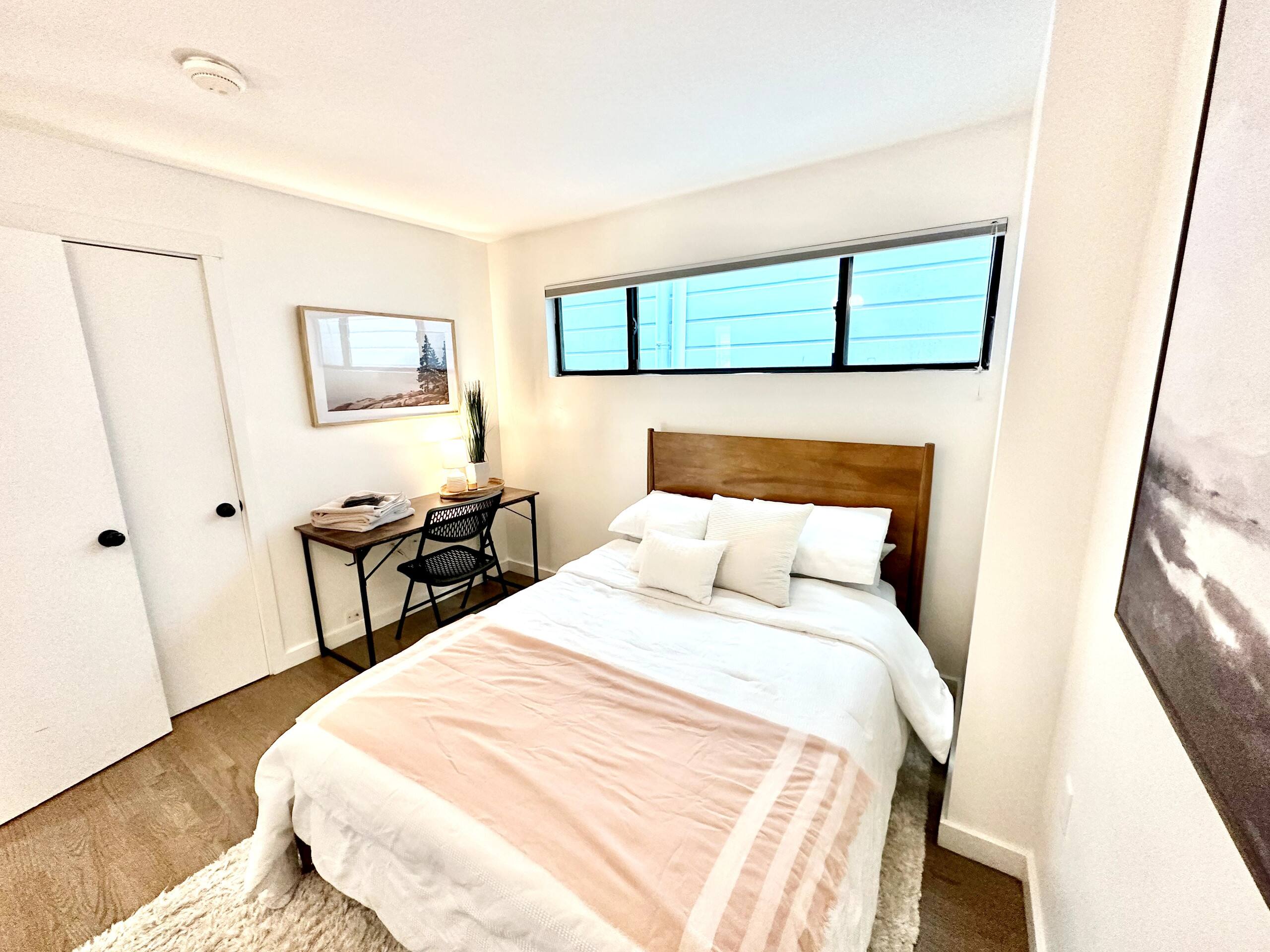 Condo in San Francisco · ★4.8 · 2 bedrooms · 2 beds · 1 bath - Image 25