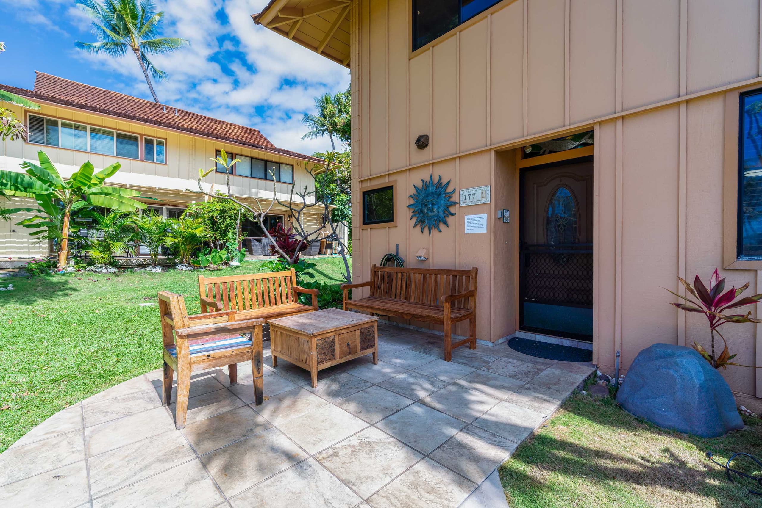Townhouse in Lahaina · ★4.69 · 3 bedrooms · 4 beds · 3 baths - Image 11