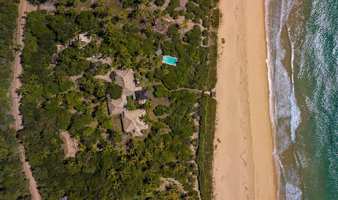 Unique property in Trancoso, on Itapororoca beach