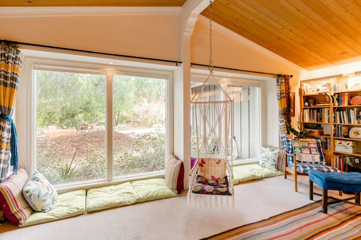 Ojai Valley East End Chic Ranch With Views, 2 Bdrm - Santa Paula, CA