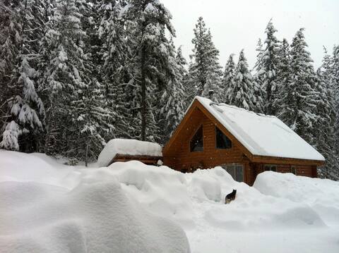 The ONLY sled-in-sled-out Log Chalet at Eagle Pass