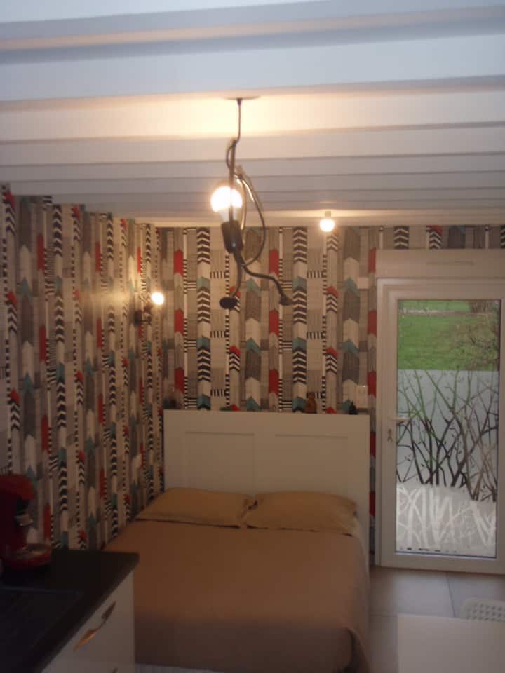 Ambienti i dhomës së gjumit