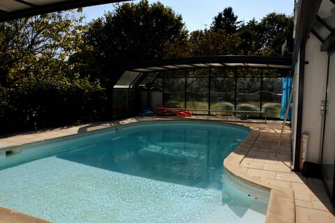 Heated pool, view of Erdre, walks, Nantes
