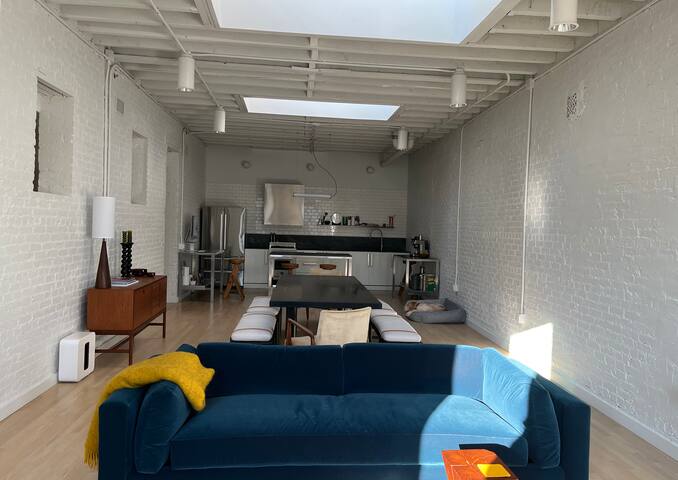 True loft in prime Williamsburg, Brooklyn gallery image 4