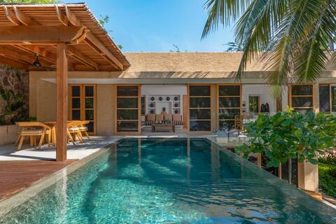 Bungalow Casa Tauro. Private Pool/Private beach