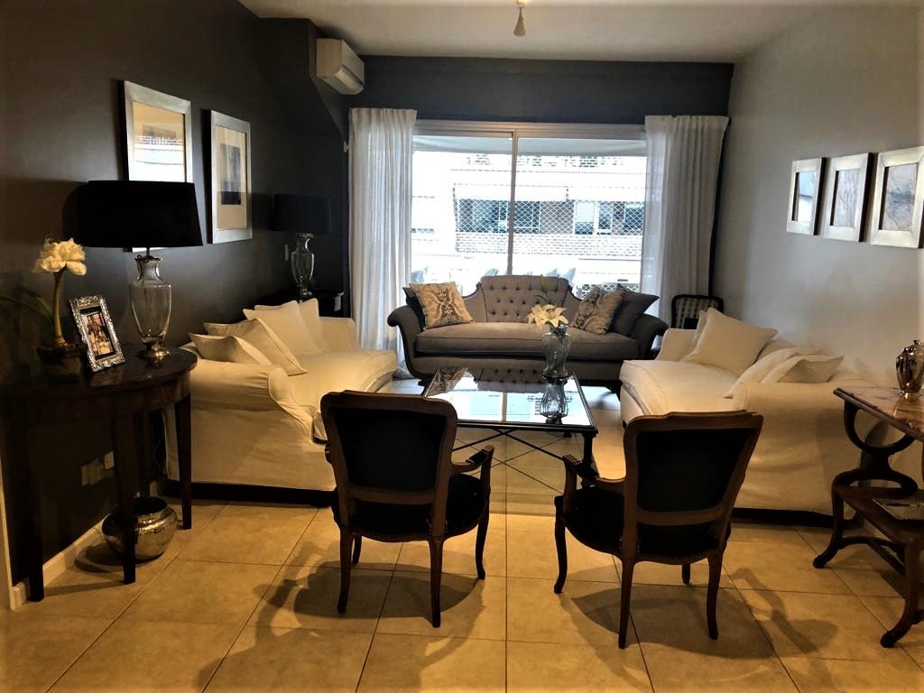 Departamento amoblado de 4 dormitorios en San Isidro