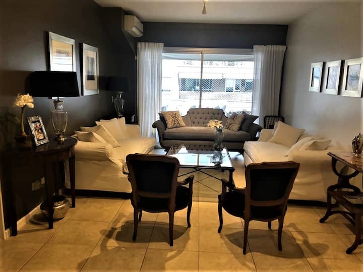 Departamento amoblado de 4 dormitorios en San Isidro