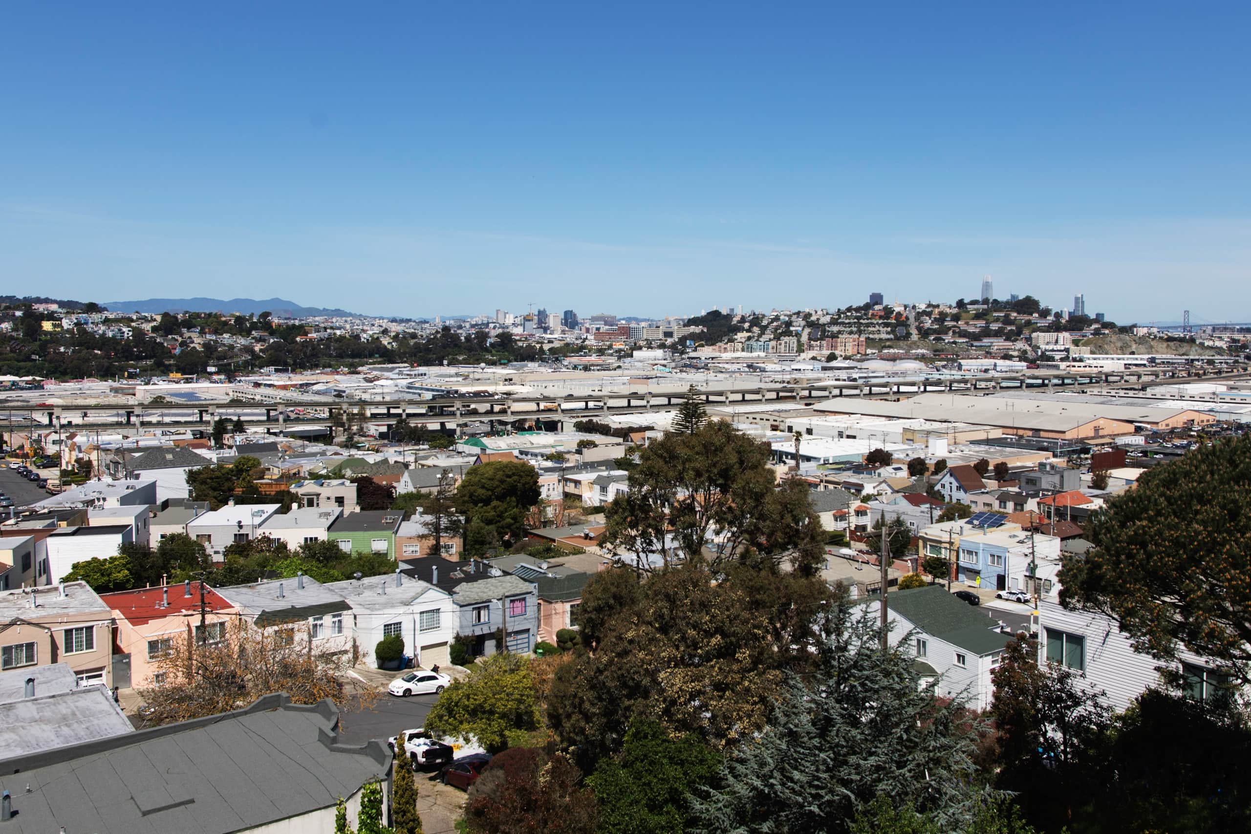 Chic, sun-drenched studio w/views and parking. - Image 14