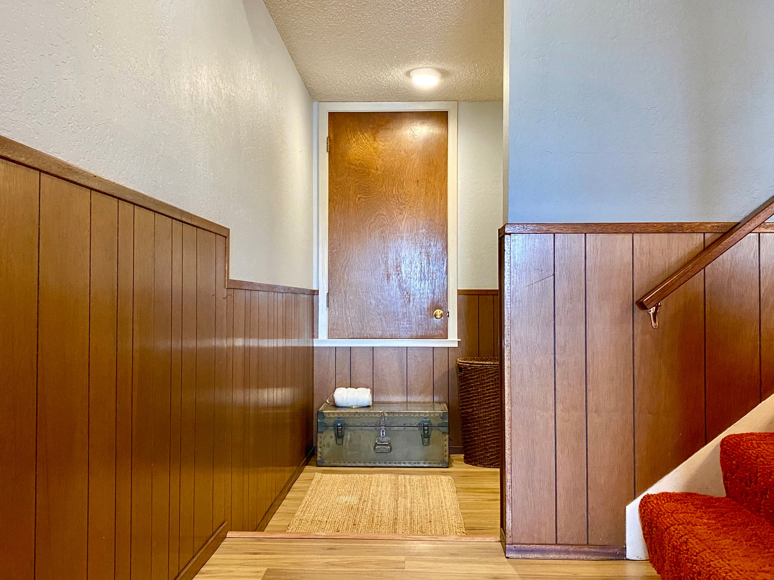 Chic, sun-drenched studio w/views and parking. - Image 23