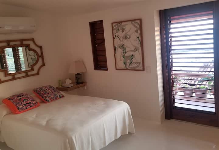 Second Guest Room with Queen Bed