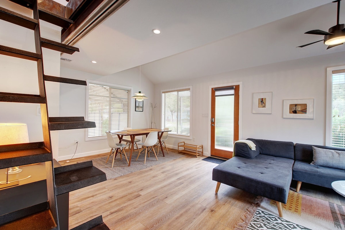 Sweet South Austin Bungalow in Bouldin Creek