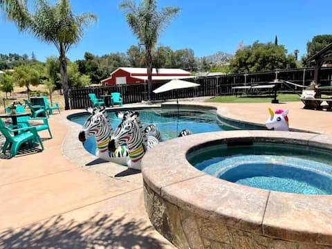 7 BDR Farm Stay Experience, GameRoom, Pool,Hot tub