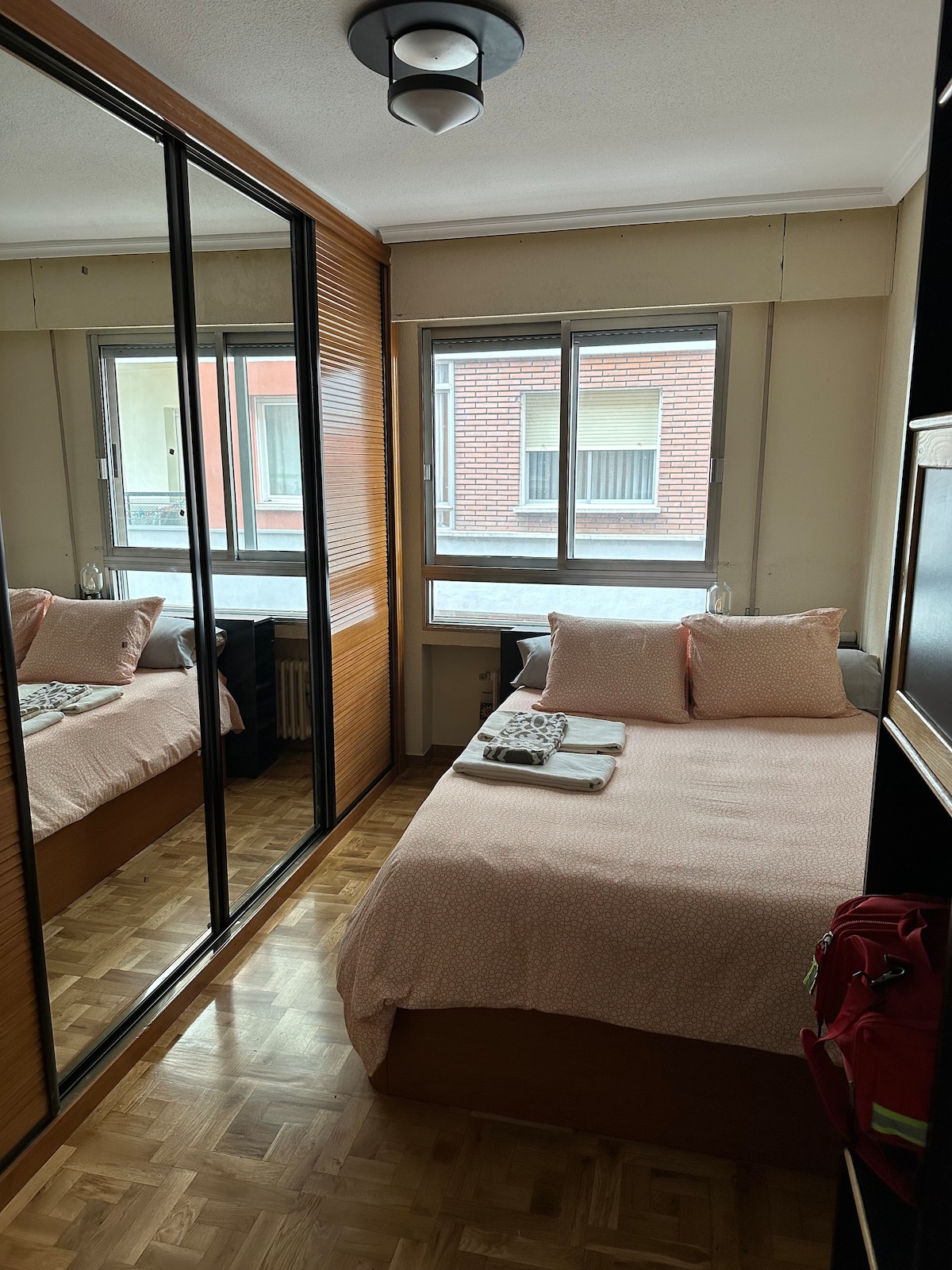 Druhá spálňa s posteľou 1,35 cm (manželská posteľ)