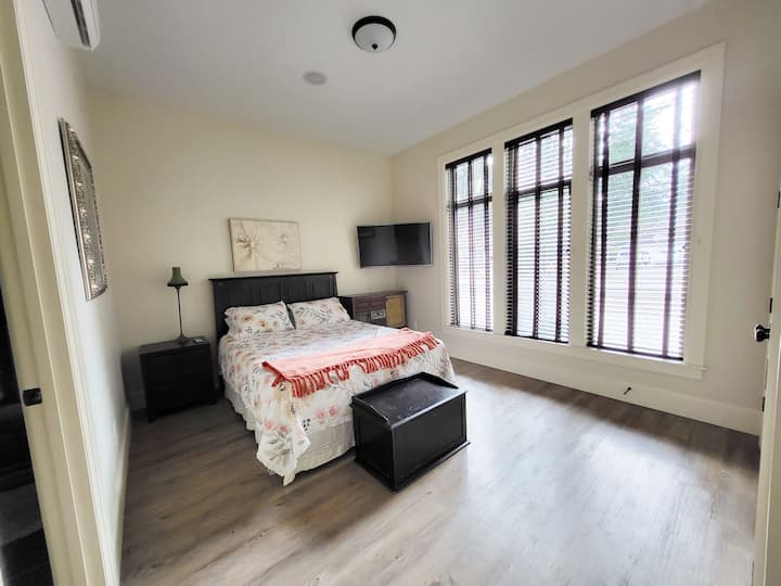Bedroom #1