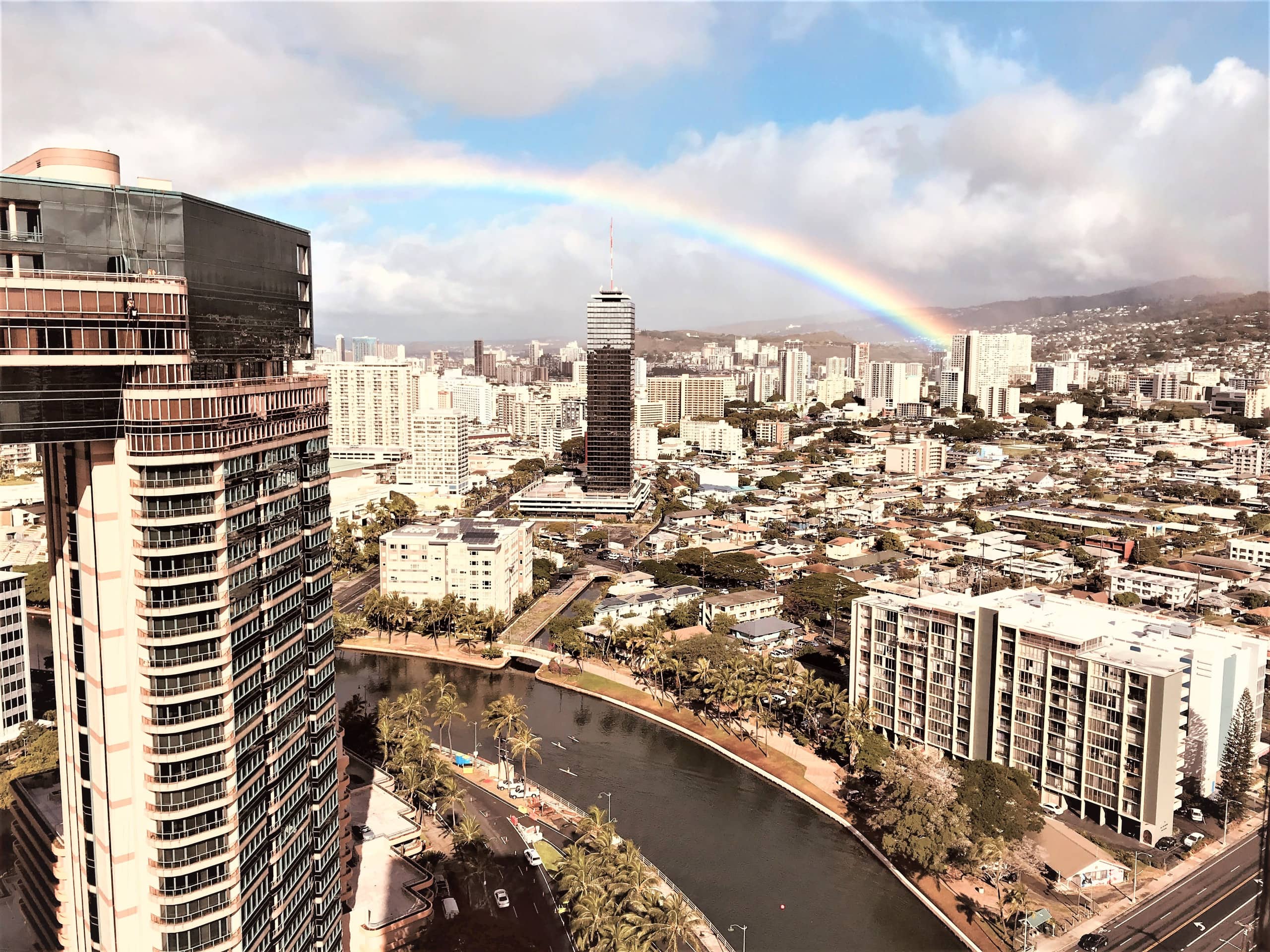 Condo in Honolulu · ★4.76 · 2 bedrooms · 3 beds · 2 private baths - Image 10