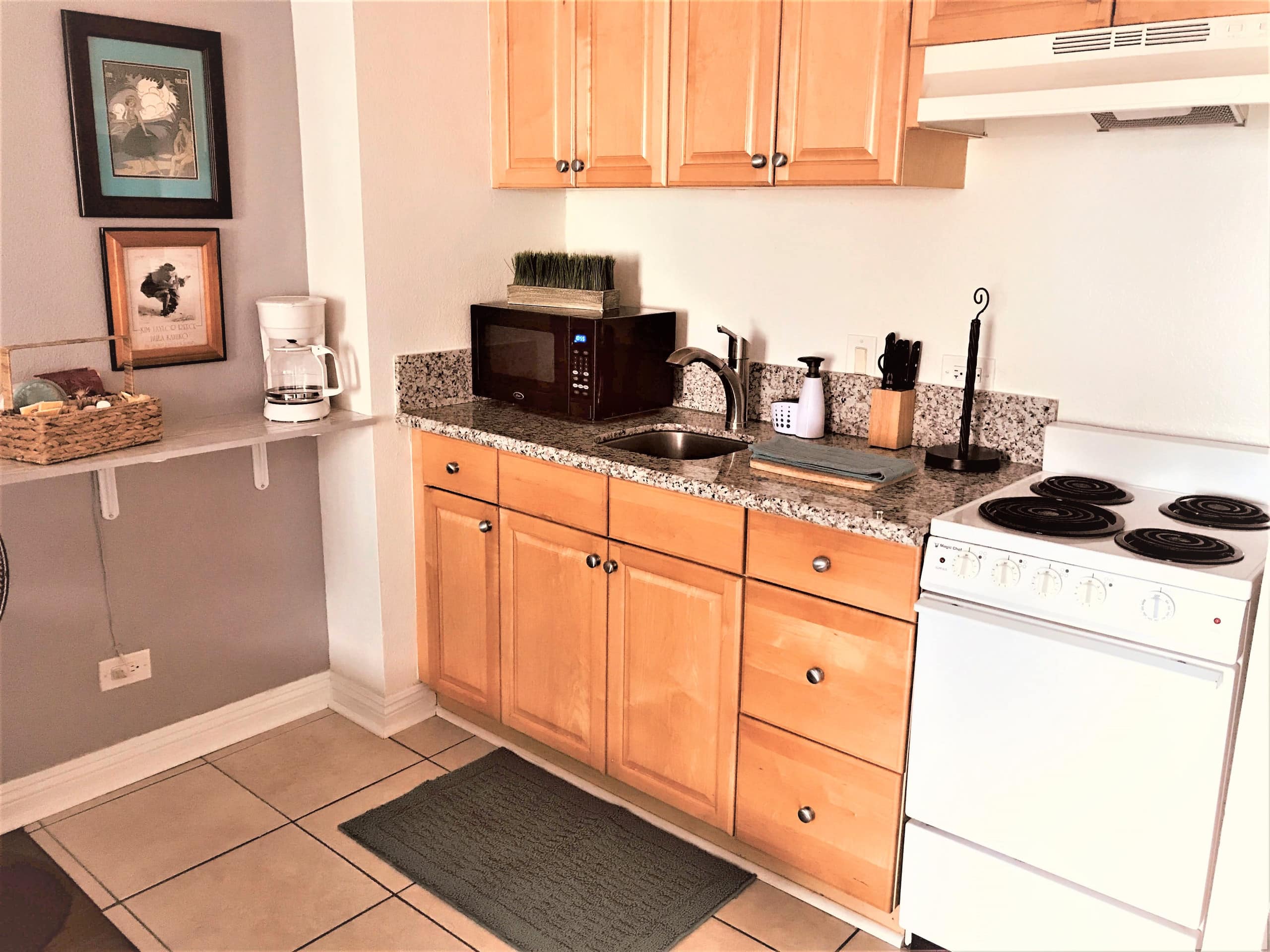Condo in Honolulu · ★4.76 · 2 bedrooms · 3 beds · 2 private baths - Image 1