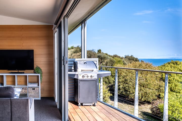 Footprints 2 ~ Leave yours at this destination