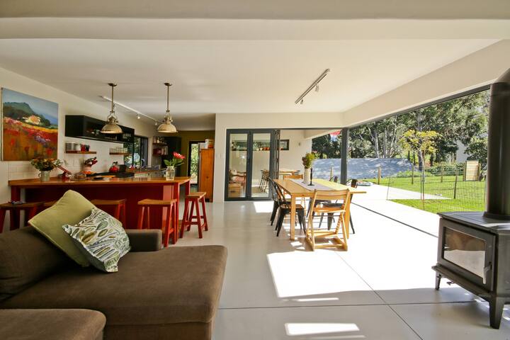 Hillside House gallery image 4