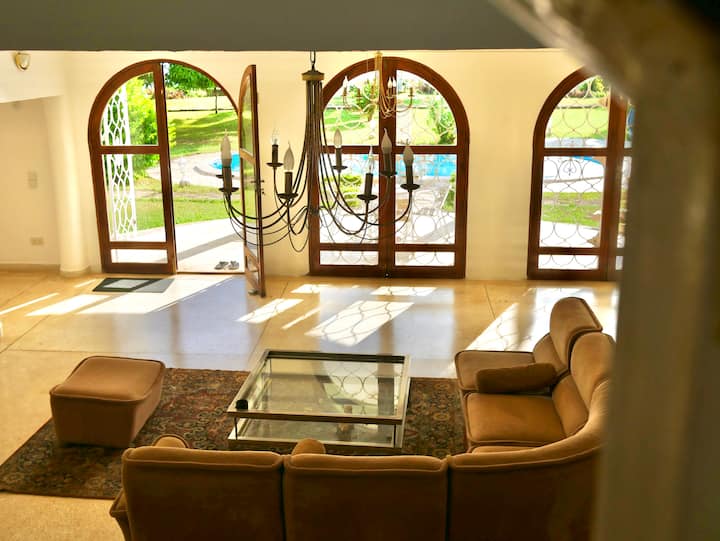 Beachfront Villa With Pool & Sunset View | 4br - Zanzíbar