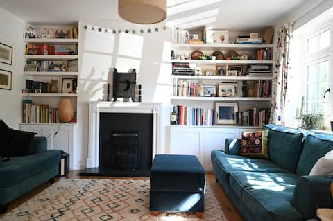 Successful Airbnb property: Beautiful 3 bedroom home with Garden in Cambridge in Great Shelford