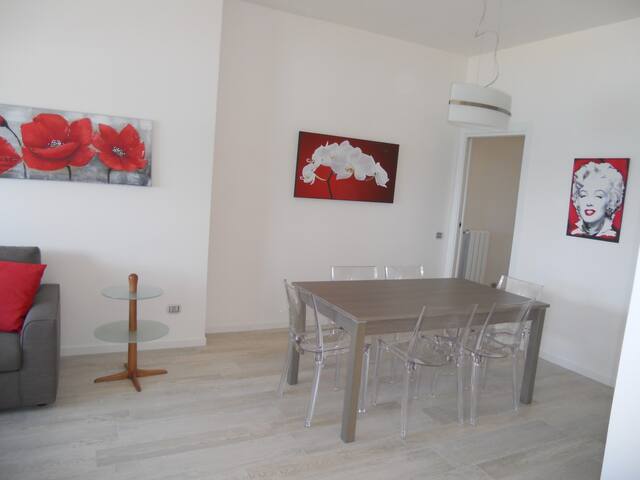 Sea front amazing apartments gallery image 2