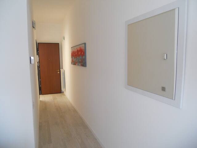 Sea front amazing apartments gallery image 4