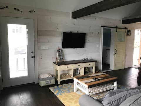 Popular Airbnb listing: Cedar Sunrise in Worcester