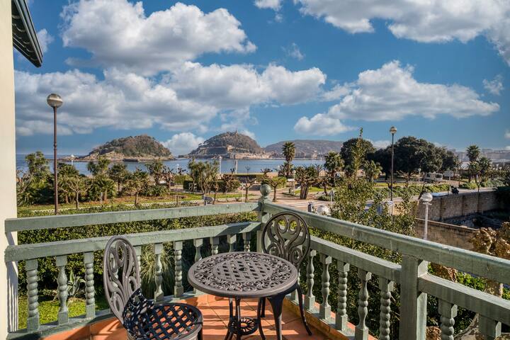 Villa completa en primera linea de playa gallery image 4