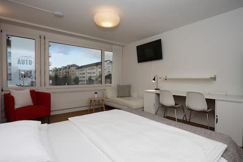 Top Airbnb: City of Zurich - cozy studio in Hard