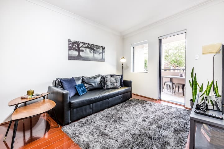 Stylish Apt Min Walk To The City - Surry Hills