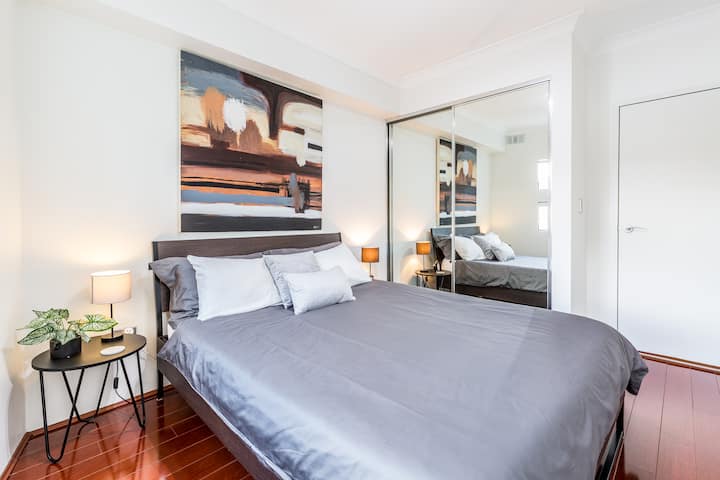 The bedroom with a comfy queen size memory foam mattress.