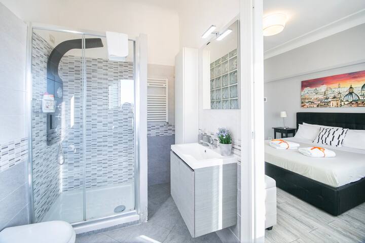 SAN PETER RAFFY’S HOUSE WITH ROOF TERRACE gallery image 5