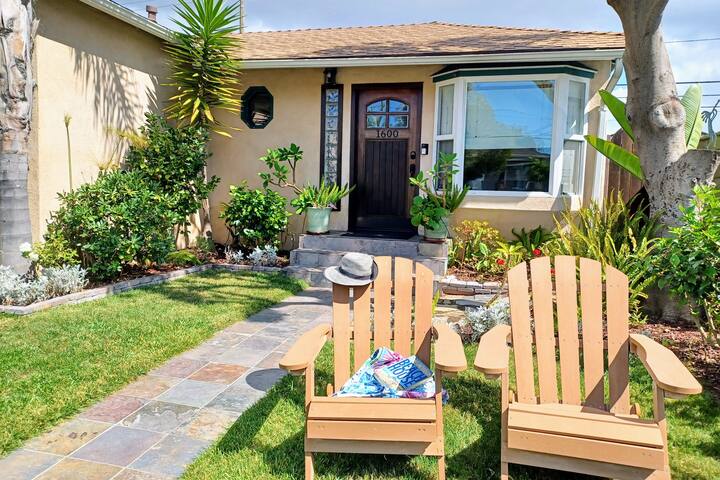 Live the MB Beach Vibe ~ Spacious 4 BR Beach House gallery image 2