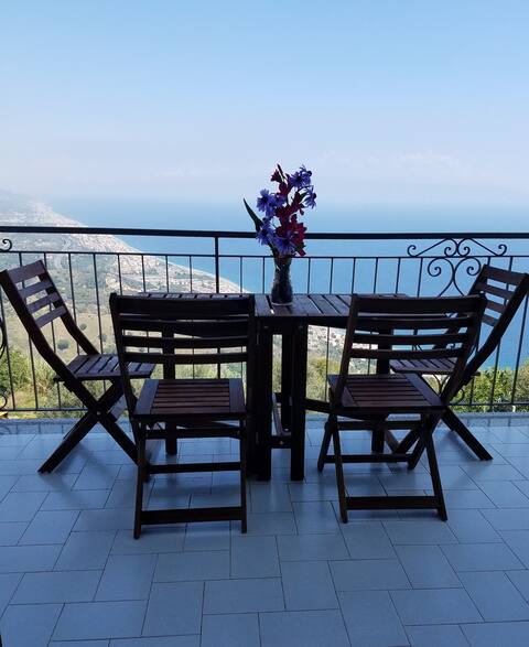 X-Large Villa w/Breathtaking Views near Taormina