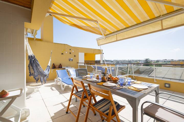 Seafront Private Condo & Big Terrace gallery image 5