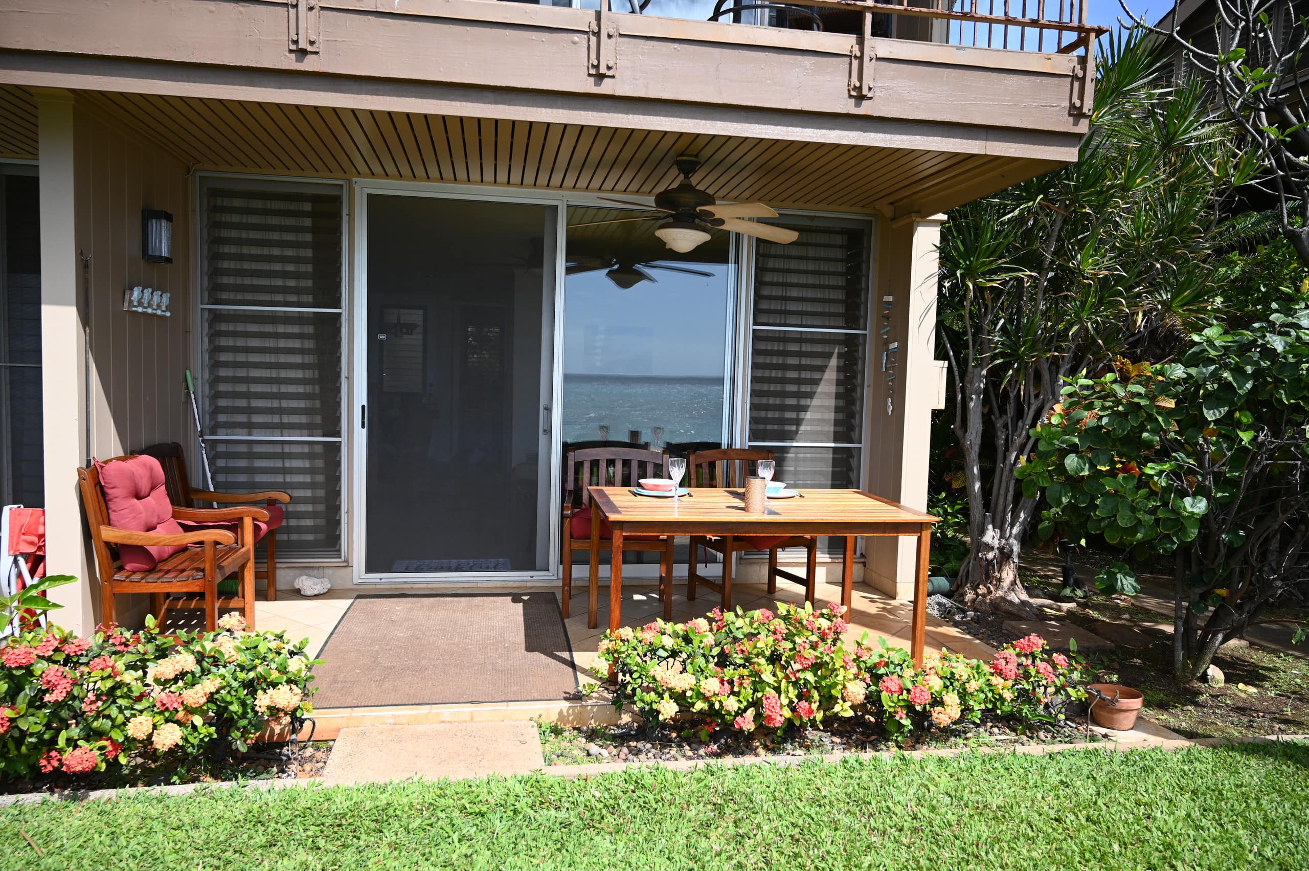 Condo in Lahaina · ★4.93 · 1 bedroom · 2 beds · 1 bath - Image 3