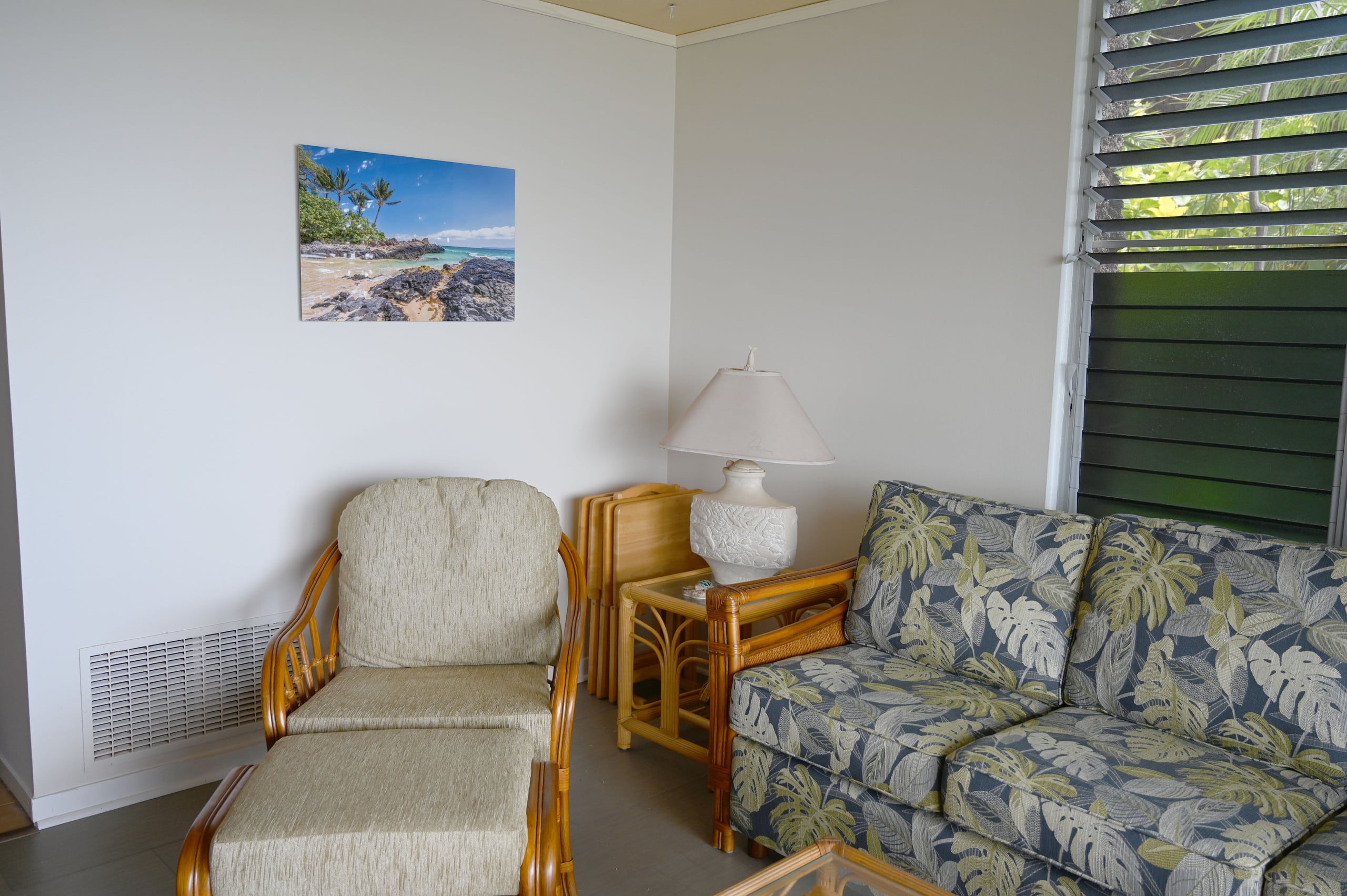 Condo in Lahaina · ★4.93 · 1 bedroom · 2 beds · 1 bath - Image 4