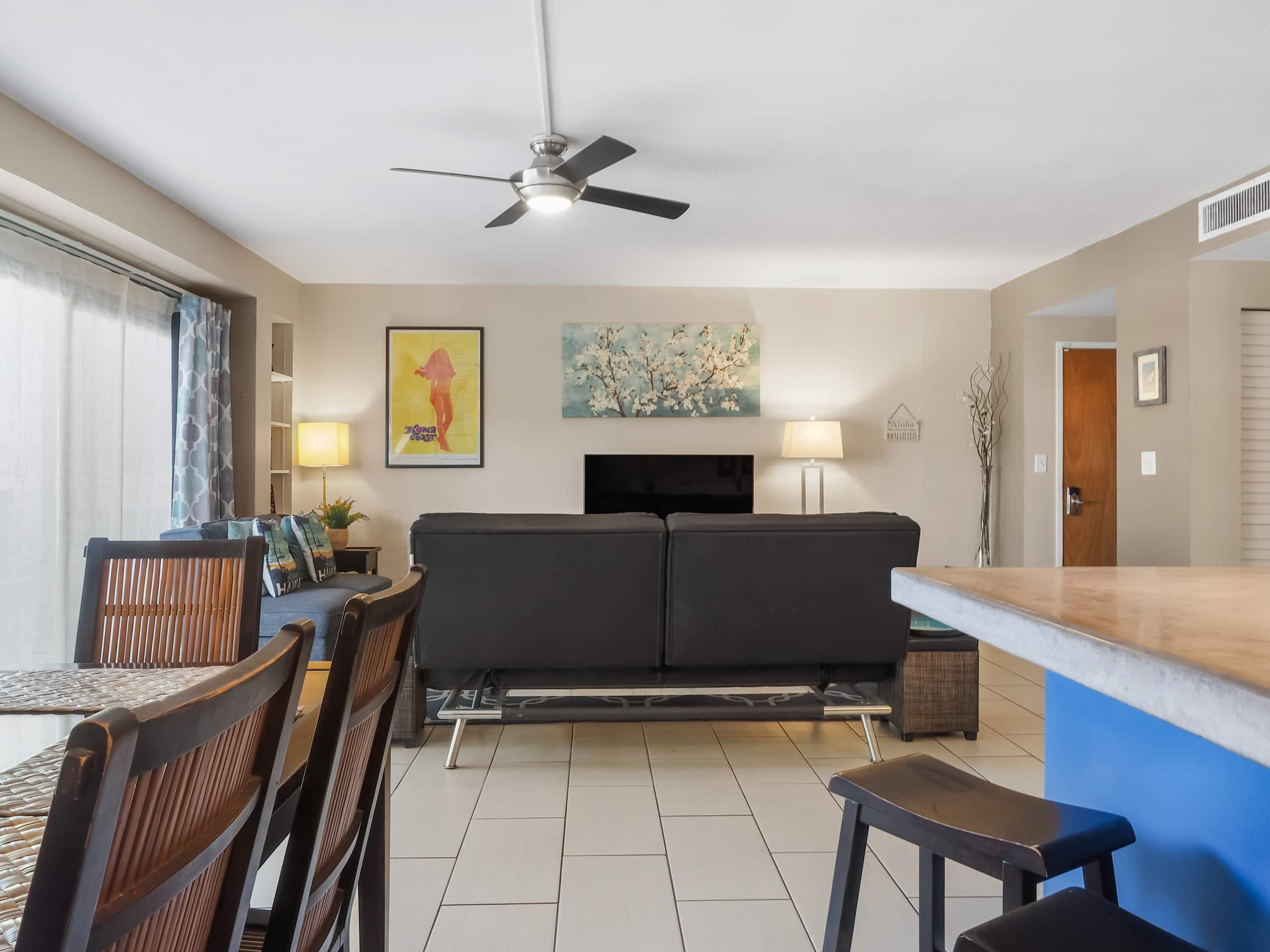 2 bd/2 bath Modern Ali’i Dr Condo right in town! - Image 4