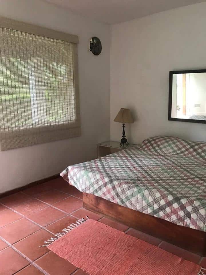 Apartmán 1:  s manželskou posteľou a samostatným lôžkom, so vstupom na balkón